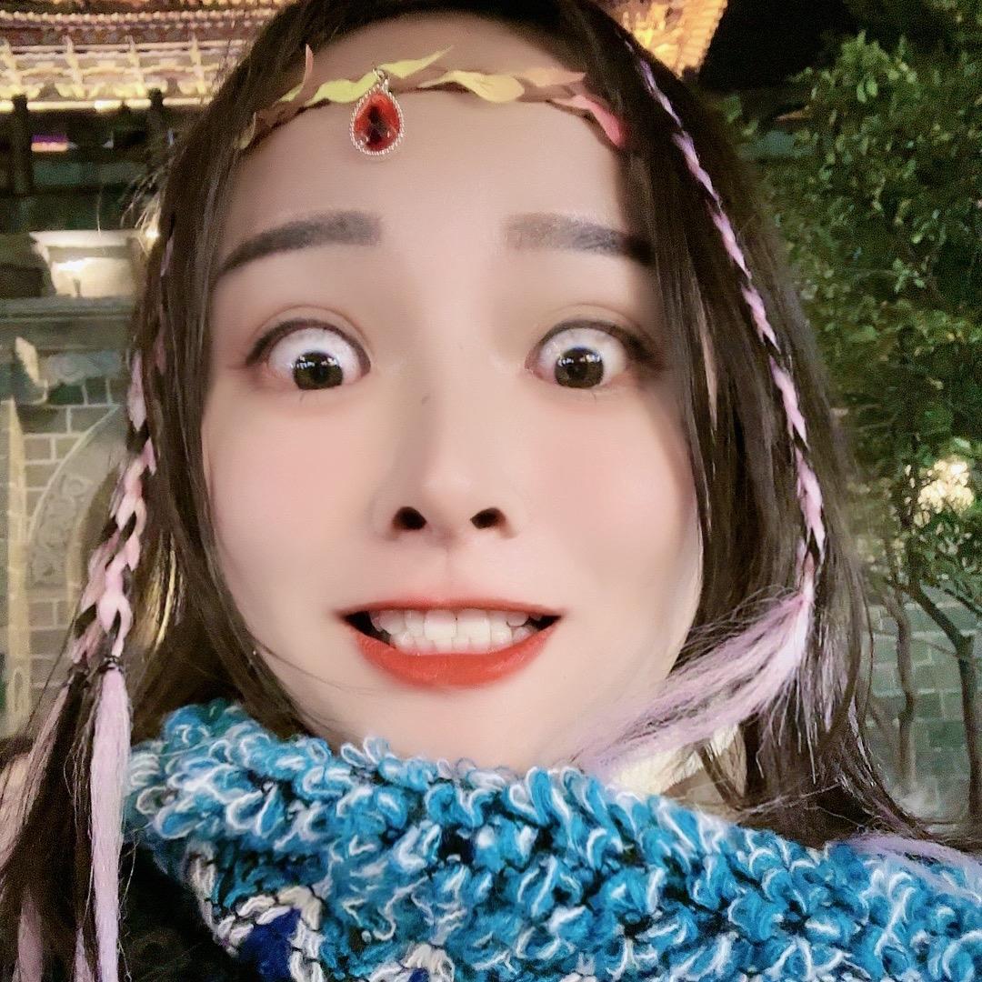 请叫一声靓妹