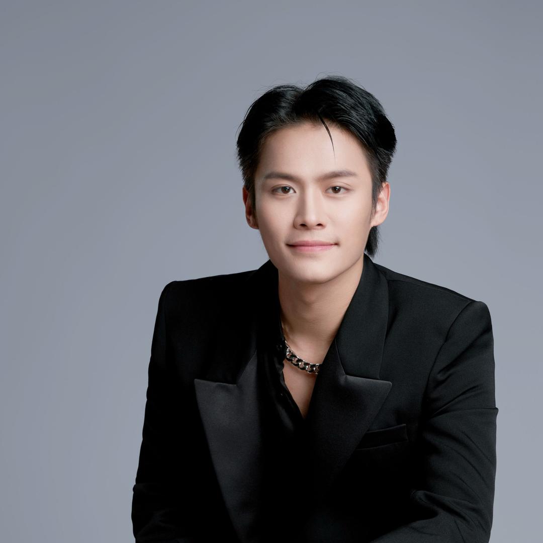 疯狂小杨弟<三只羊>