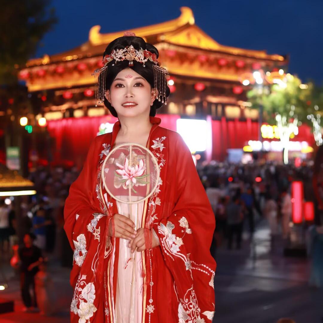顾家家居 曾姐