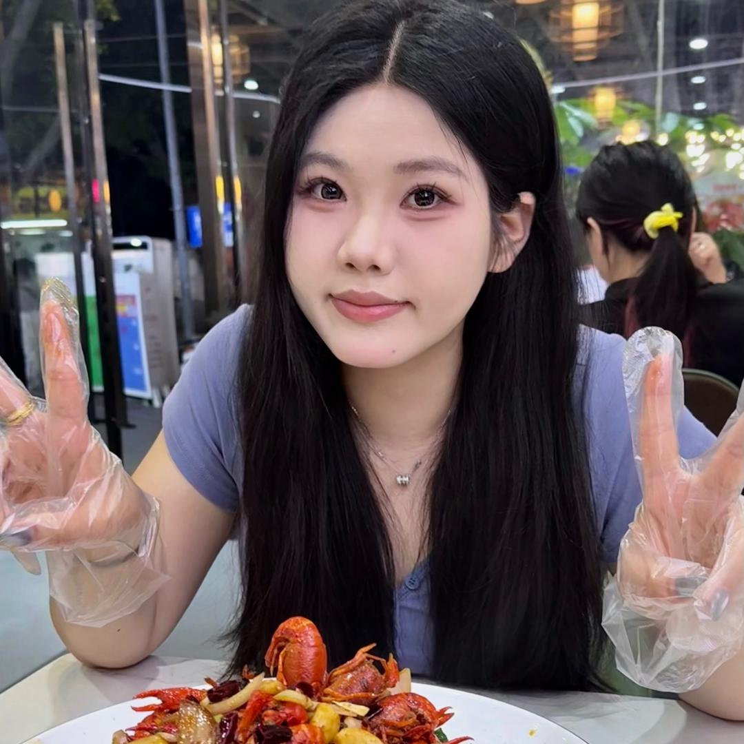 155斤的晴子