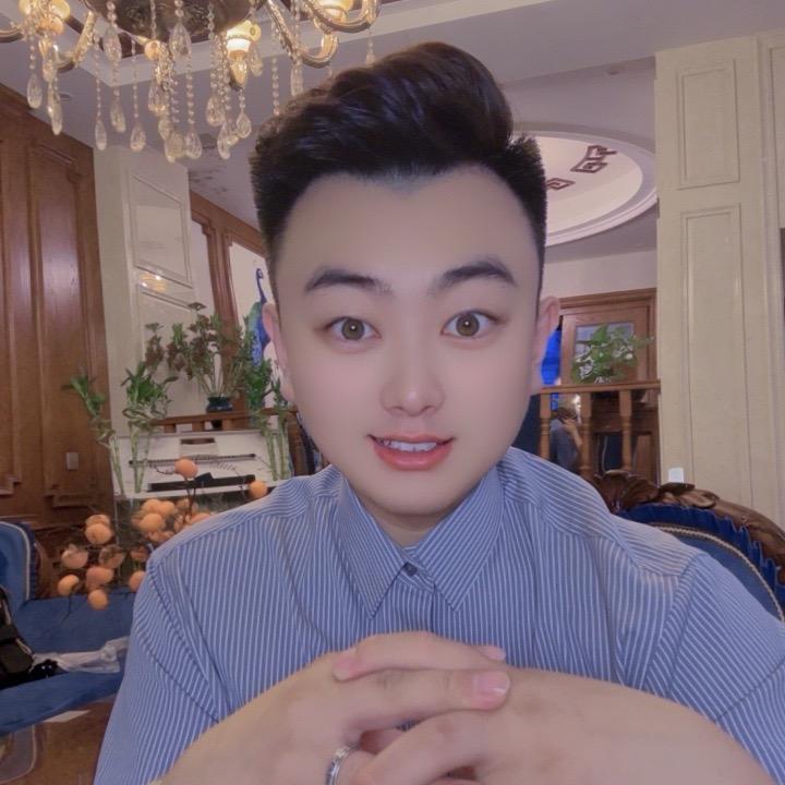 杨少吃糖