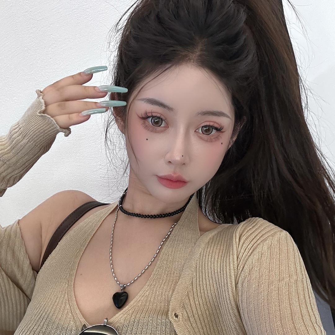 21摄氏度服装店莉莉