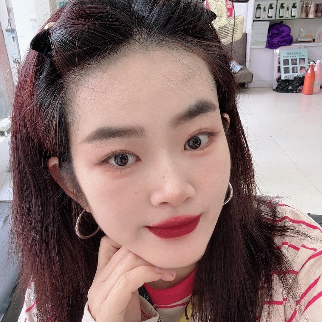 大脸芳姐