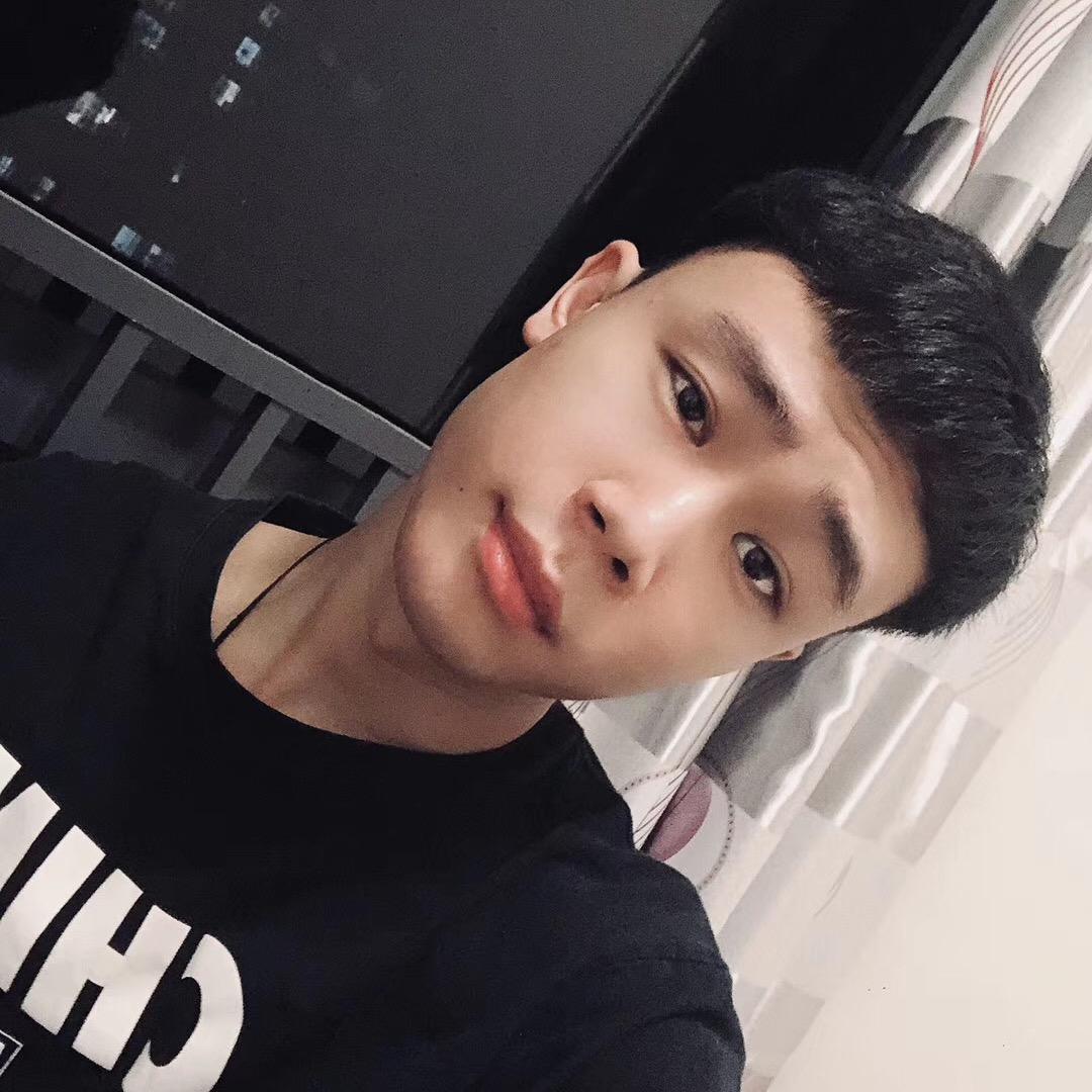 14耗男模🤦