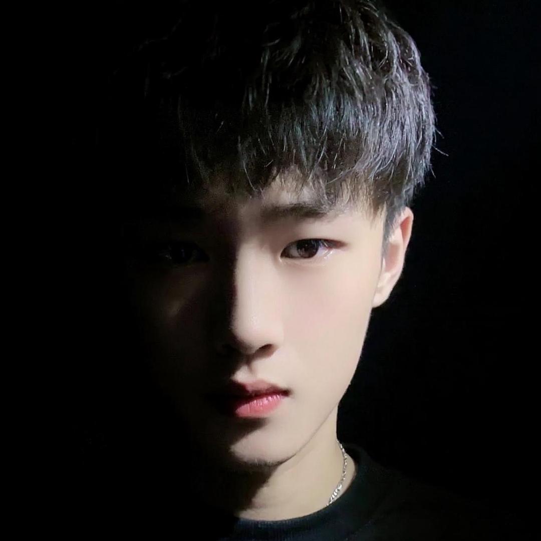 ZHANG青