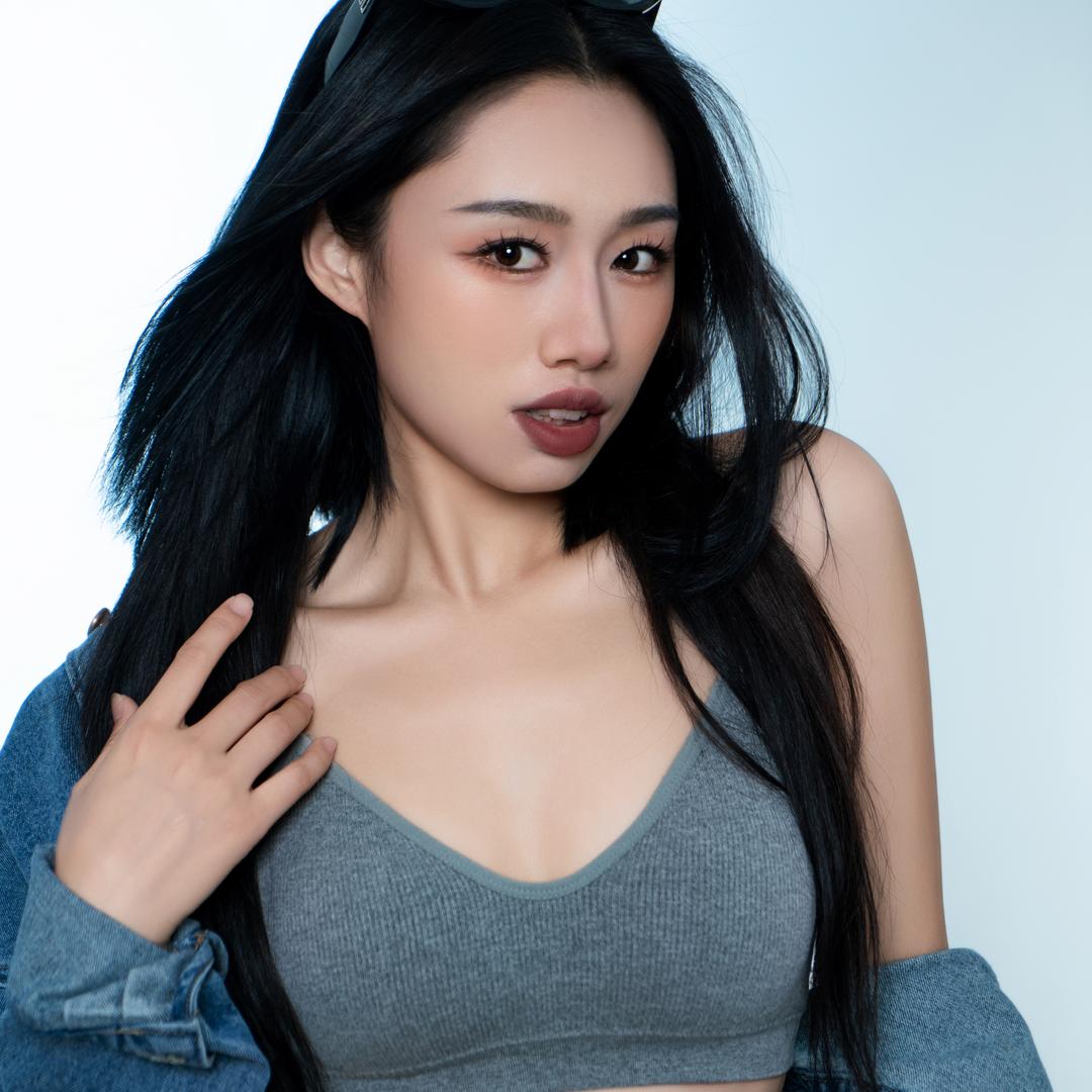 亿呈服装店