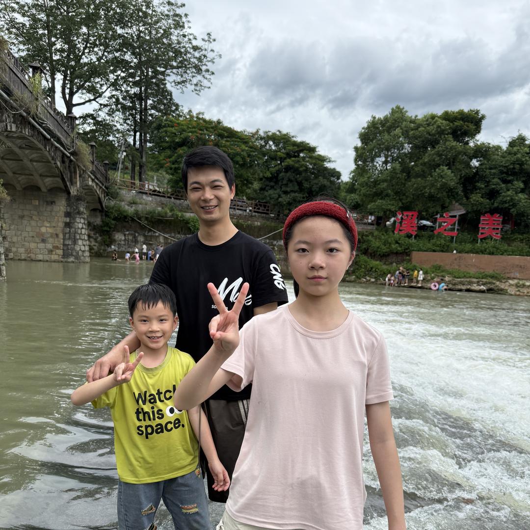 汕头市龙湖区左标电动摩托车行