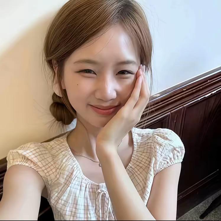 小怡.