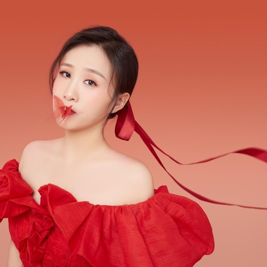 菜菜睡不醒