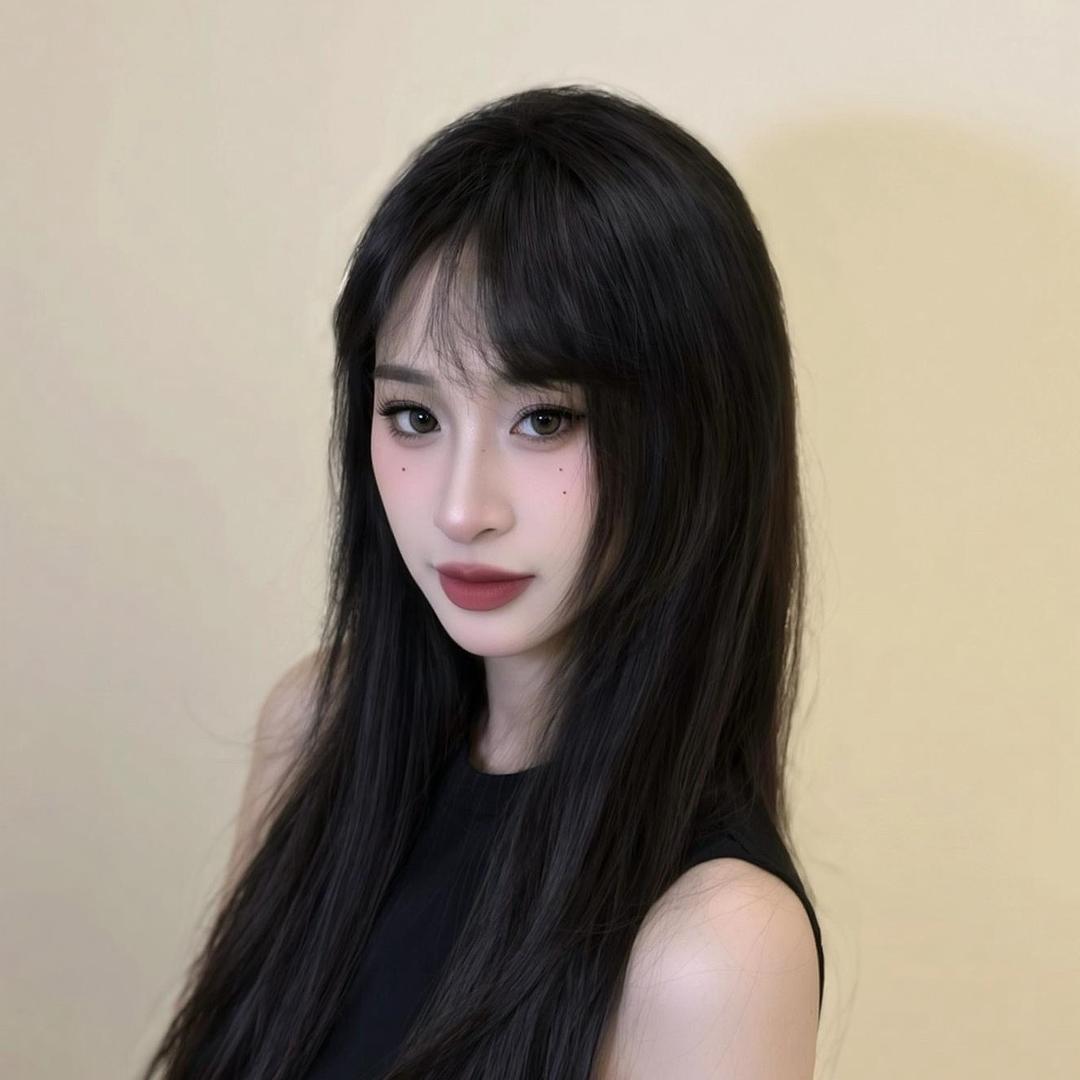.社恐的小美.