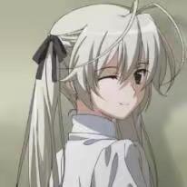 天空灰的像哭过