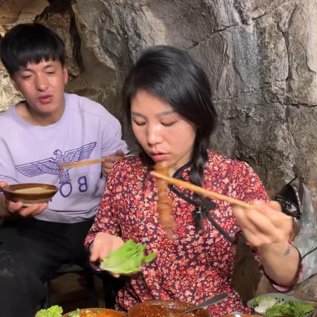 申二姐（夫妇）