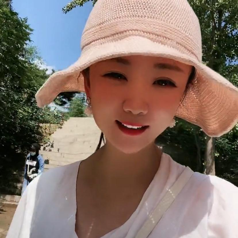 旅游百事通小孙