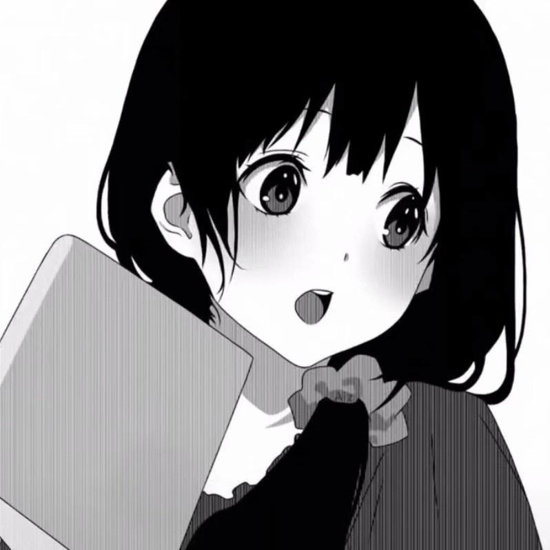 邱月月月