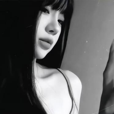 那女的·