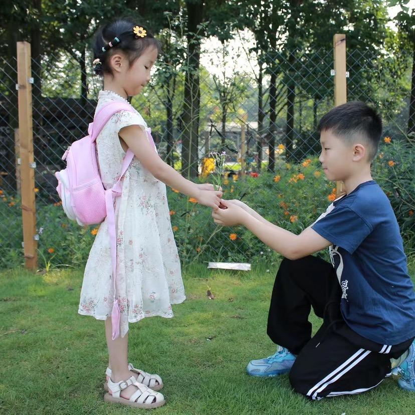 轩哥瑶妹儿