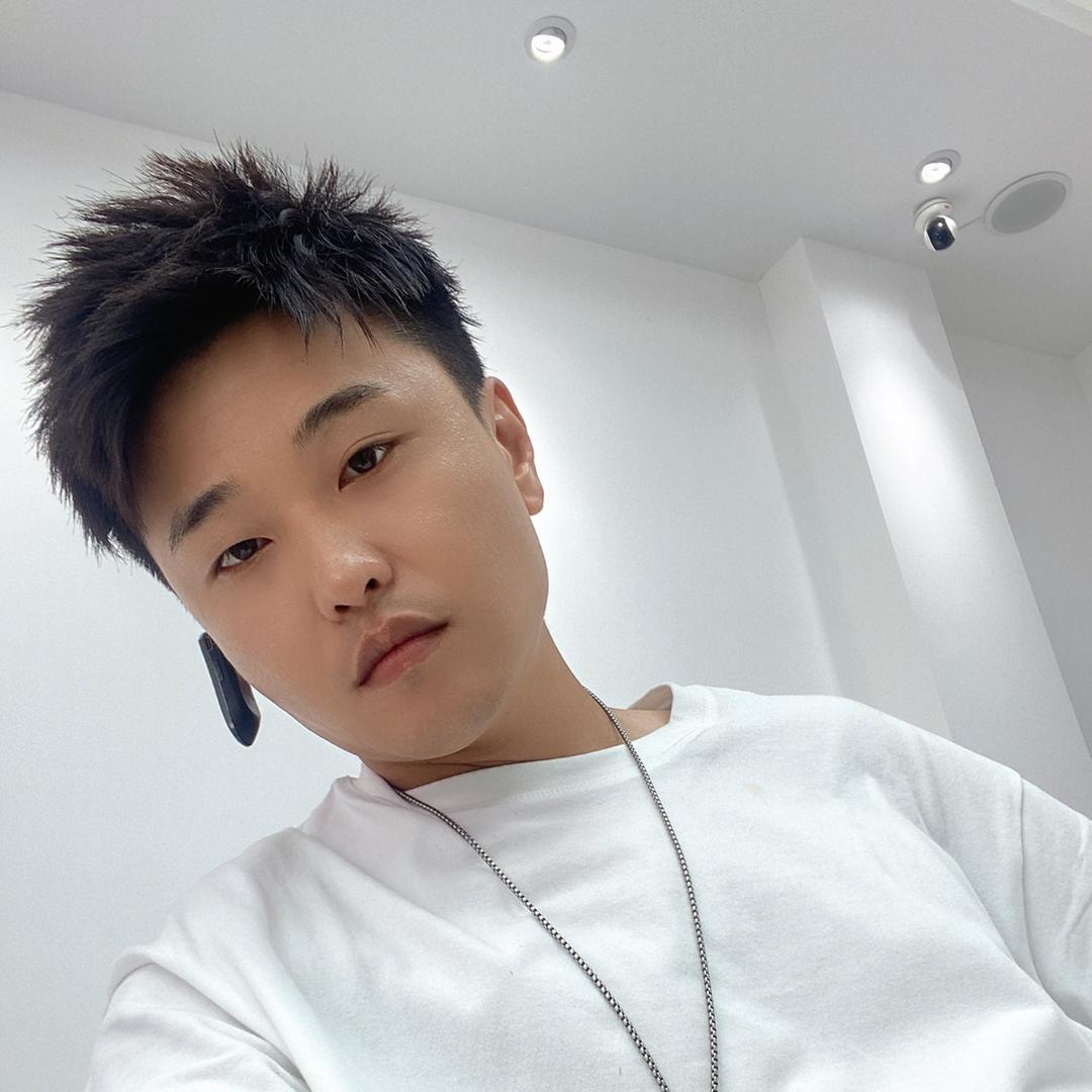 黄岛男士发型设计一凡