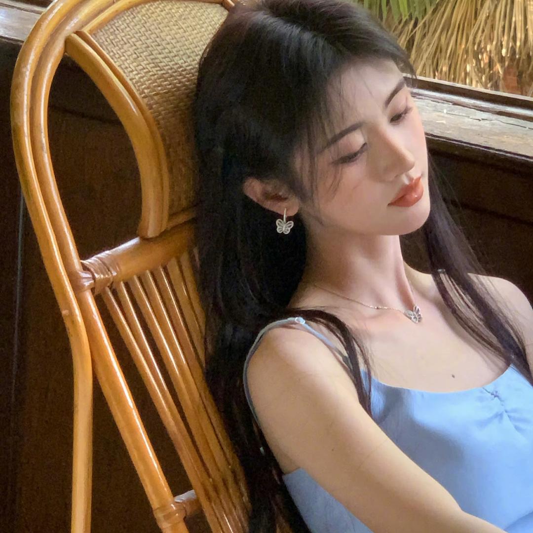 一大杯冰柠檬0头像