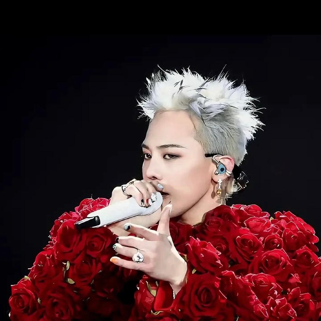 银泰美食街 (直播招商)