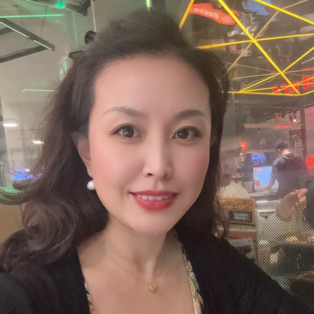 Lucky董小姐