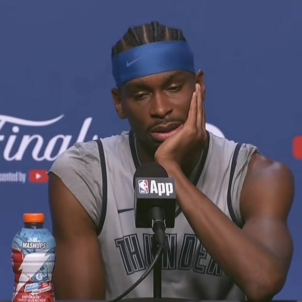 SGA亚历Shan大🍐（黑的发红）