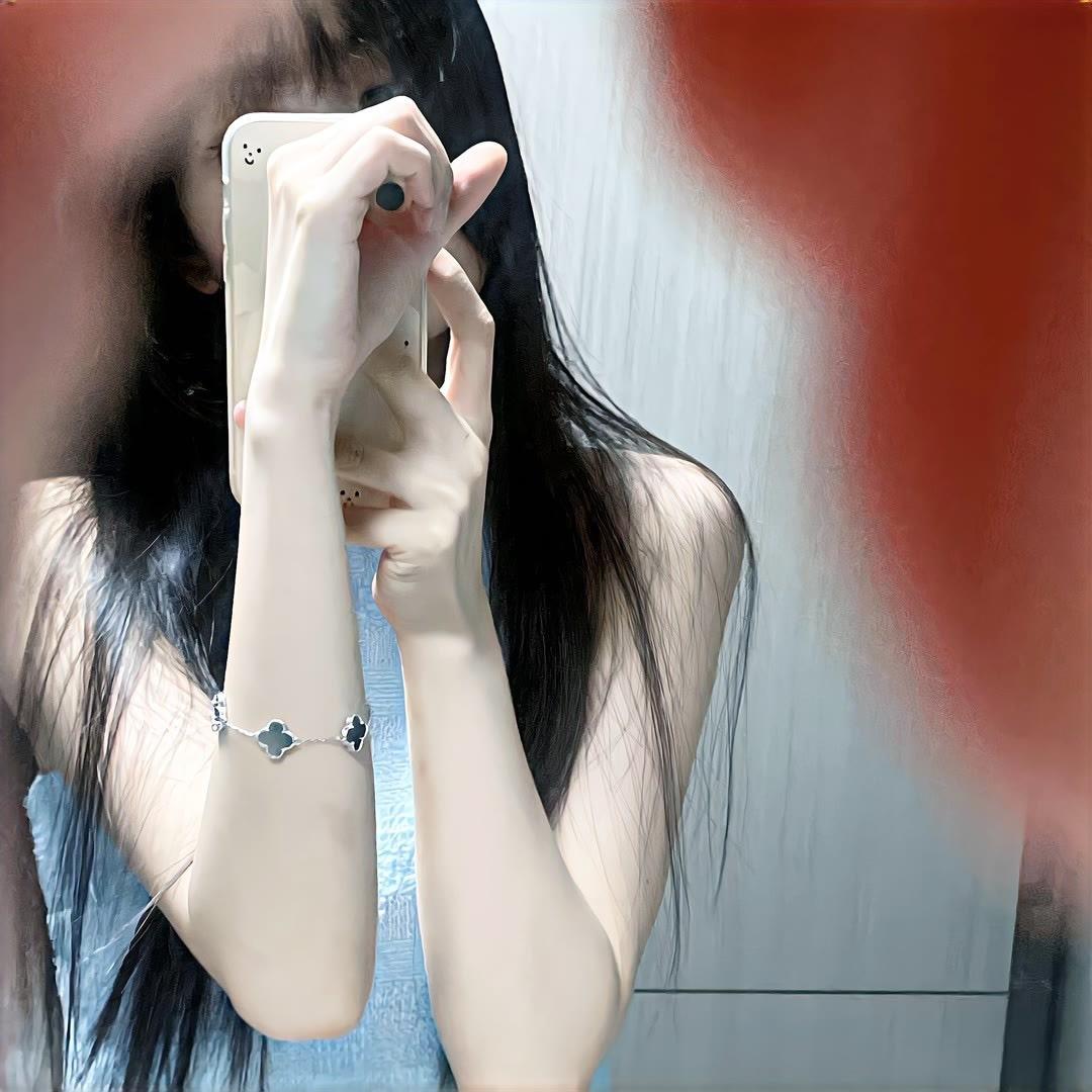 勒忧头像