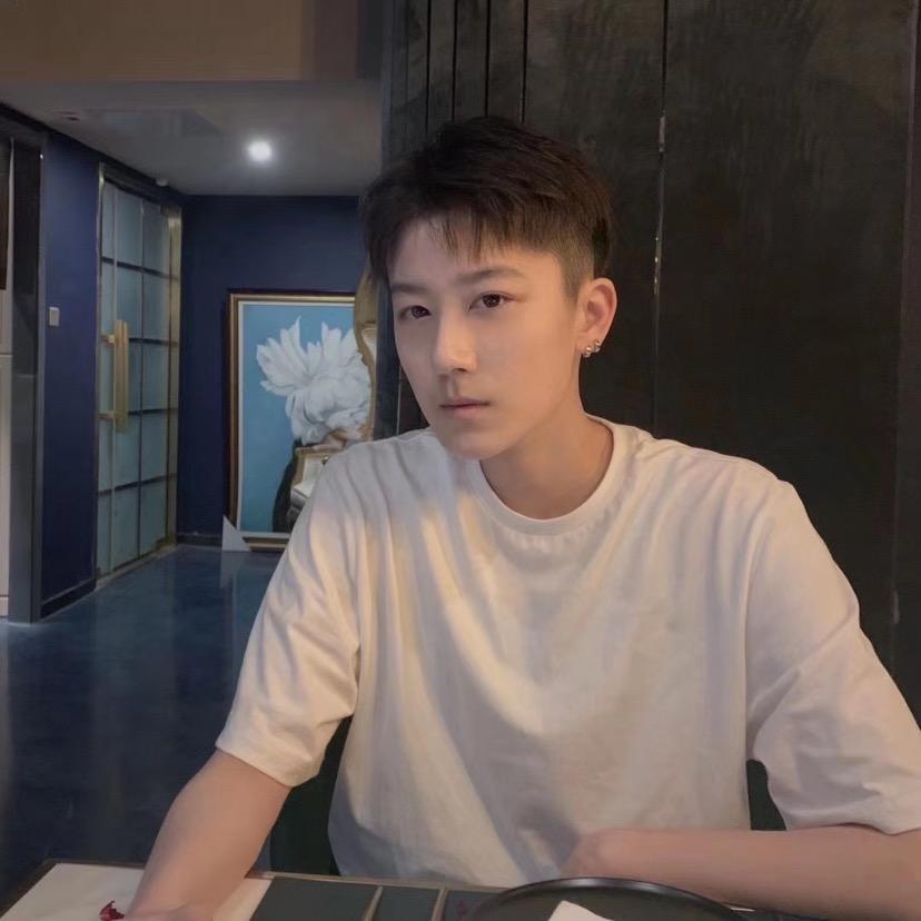 杨杨不是boy@抖音