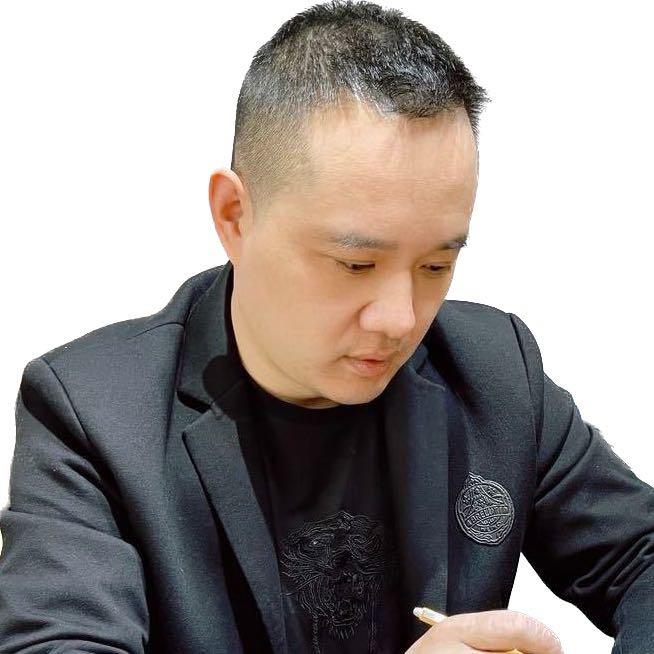 代胜坤