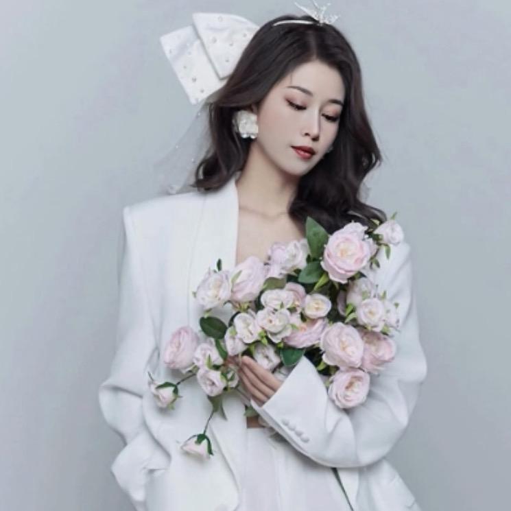 沈阳化妆造型师新月
