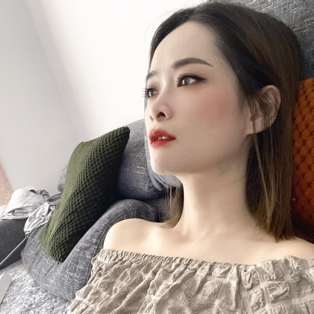 安顺轩尼斯门窗伍雪