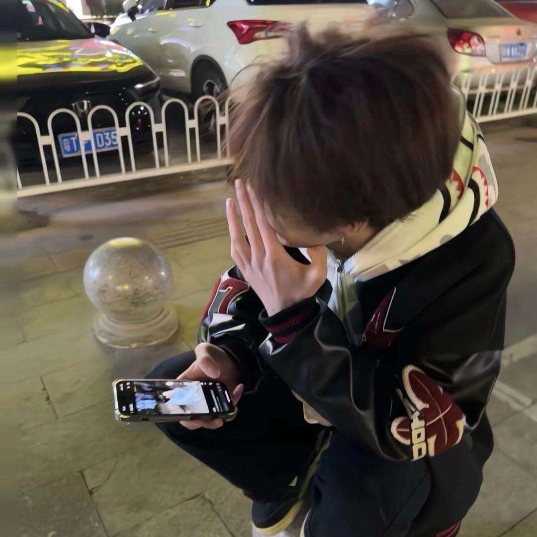 小贤.