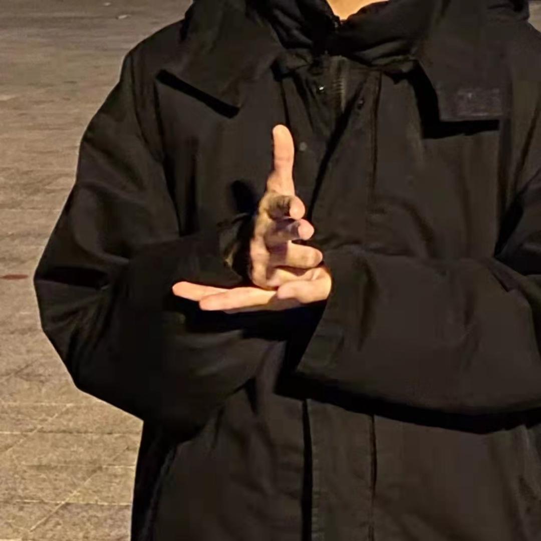 两只脚