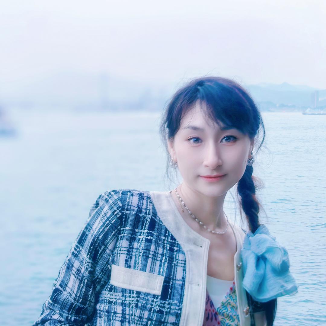 小芙雅雅姐