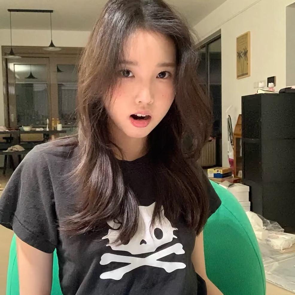 卖萌被打掉两颗牙