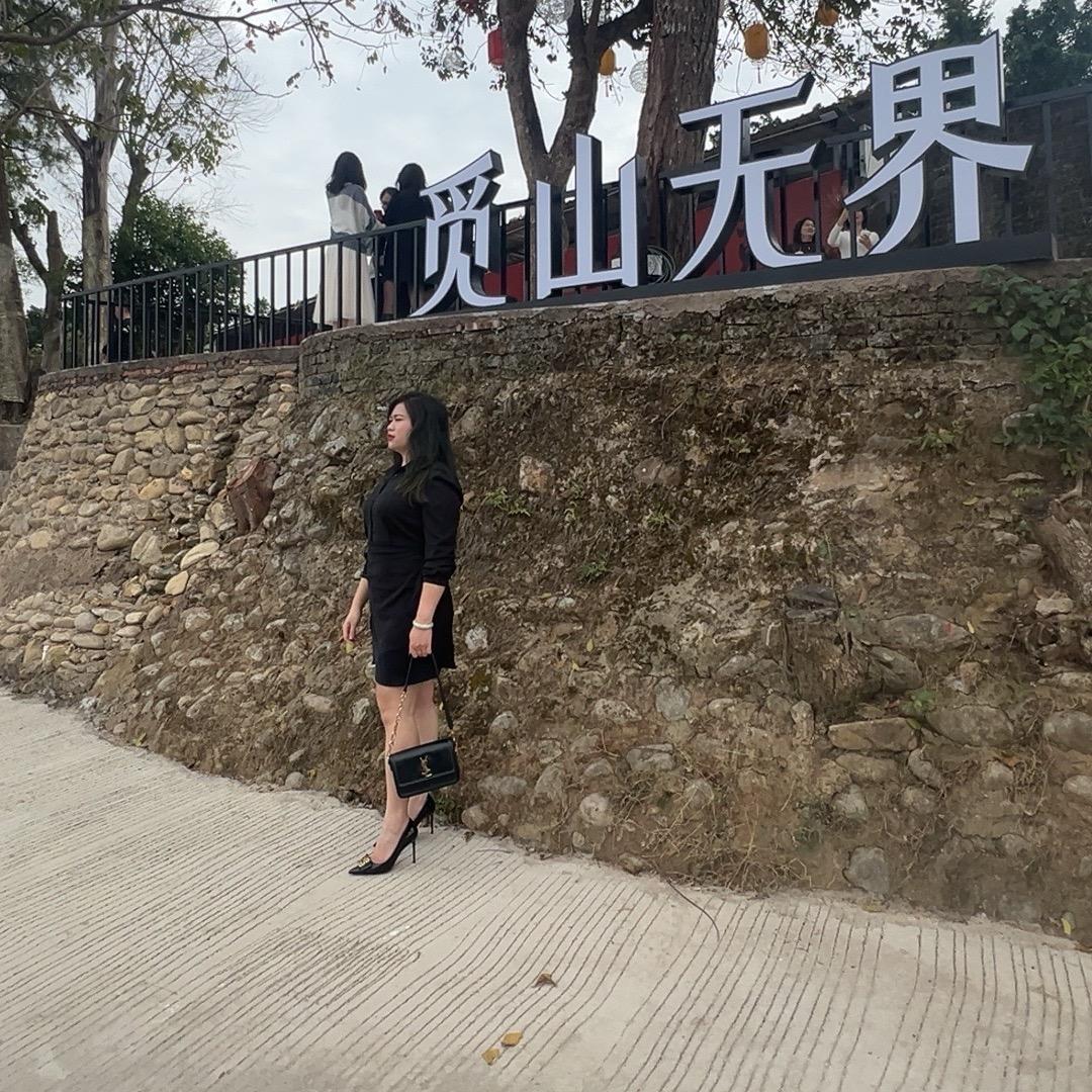 黄小姐