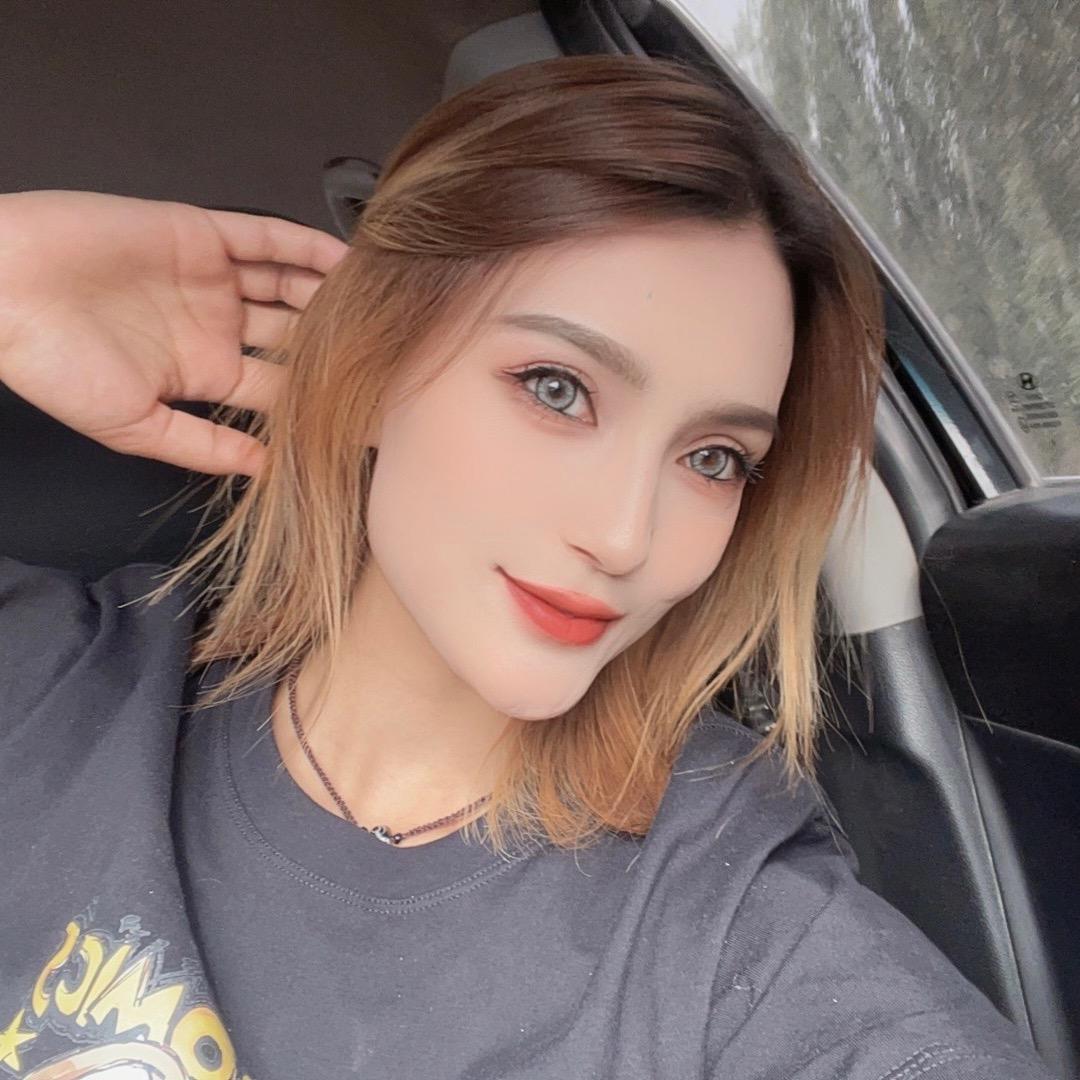 Almira🖤