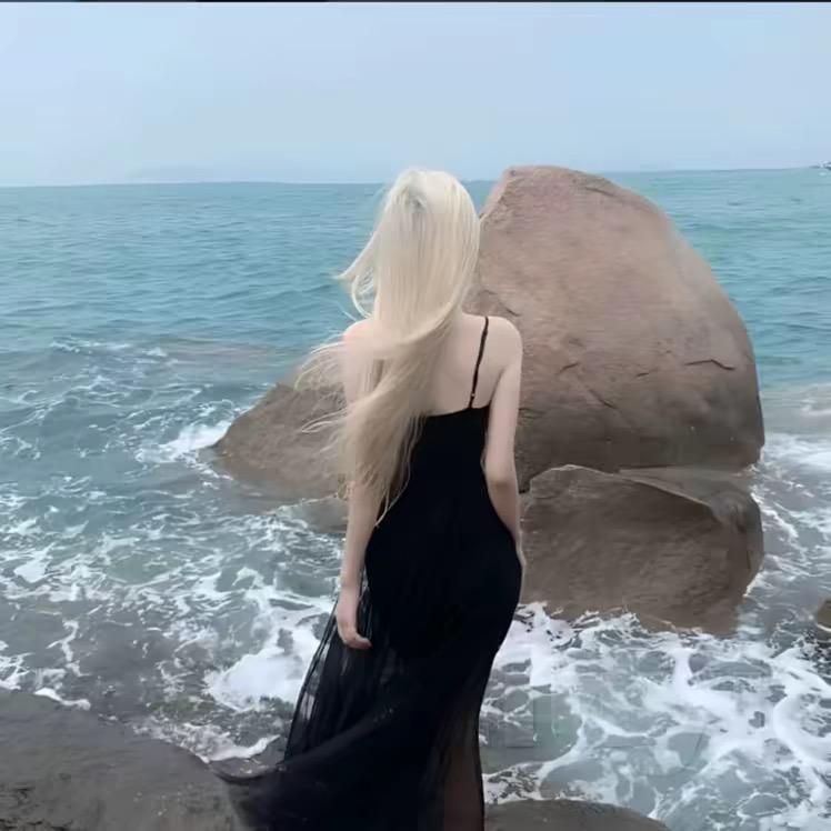 七七吖.