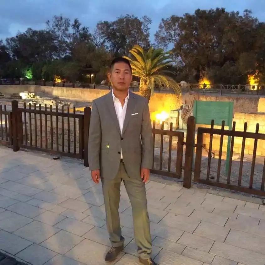 耶斯列文旅