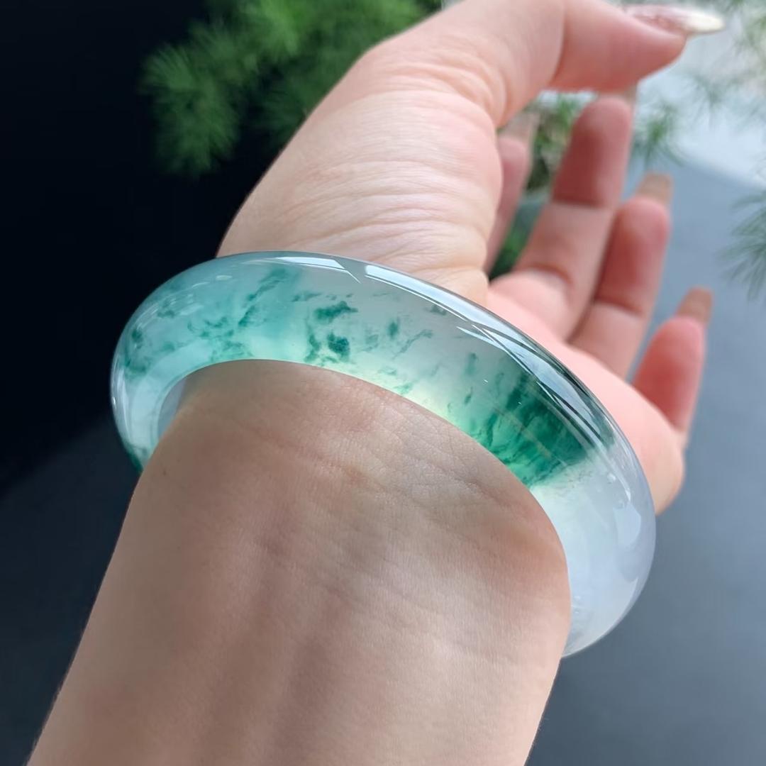 缅甸翡翠手镯店