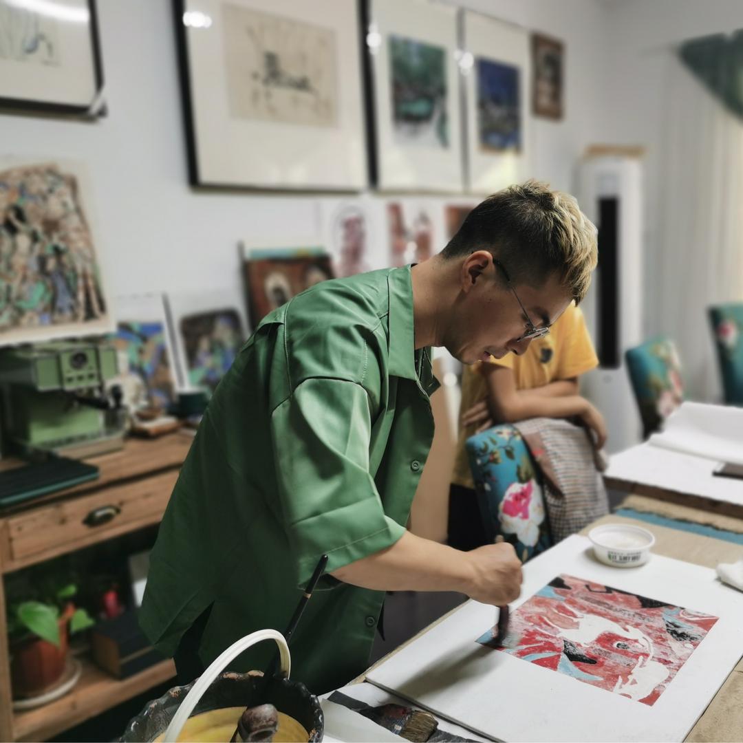 谢 少 飞油画