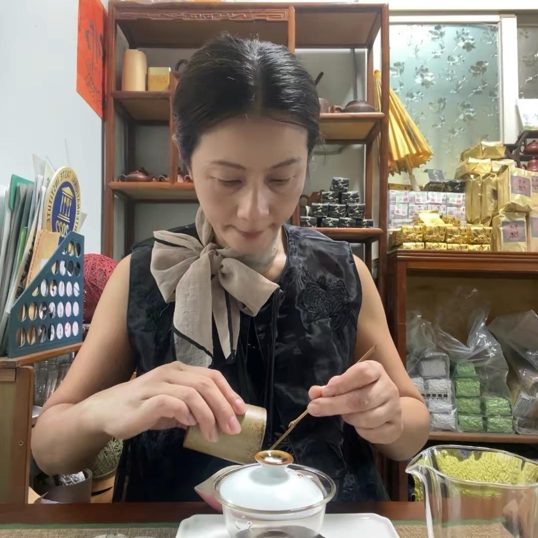 台灣陳姐家的茶山（梨山高冷茶）