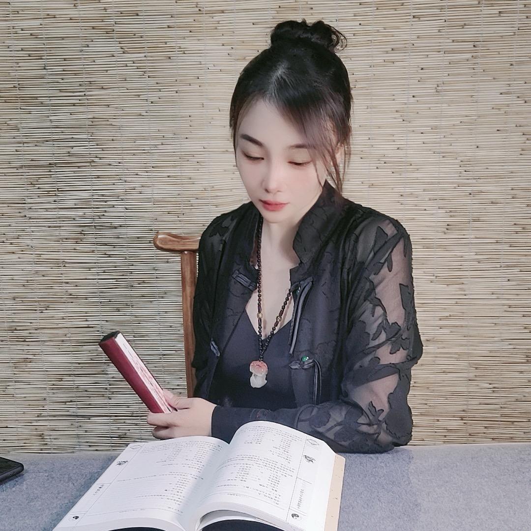 张聍心
