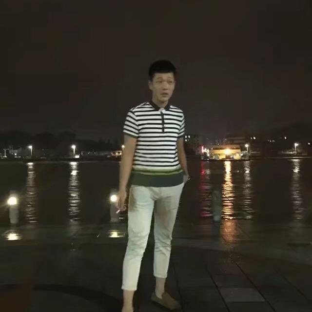 🎱.