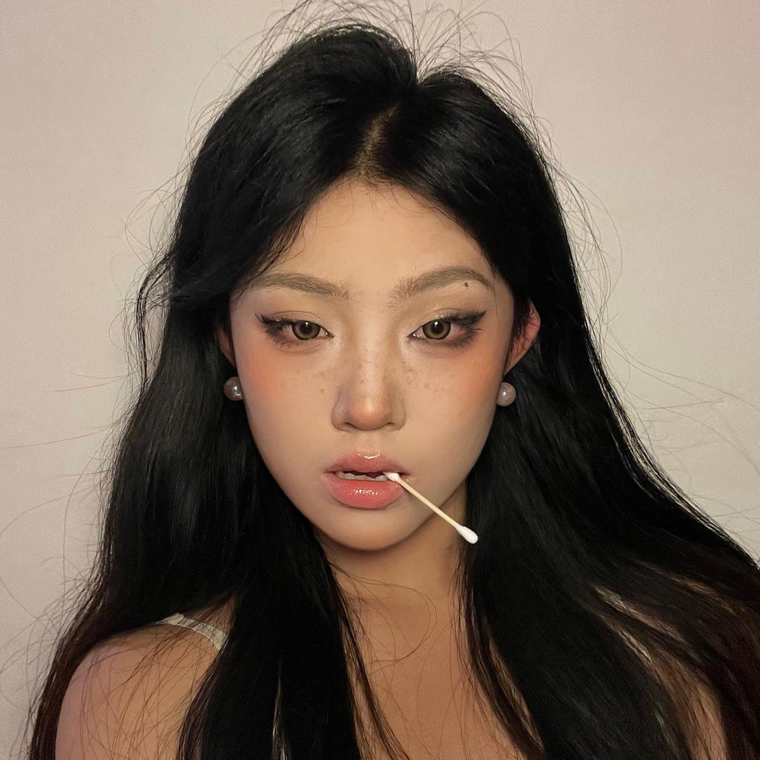 桃枝瑶瑶