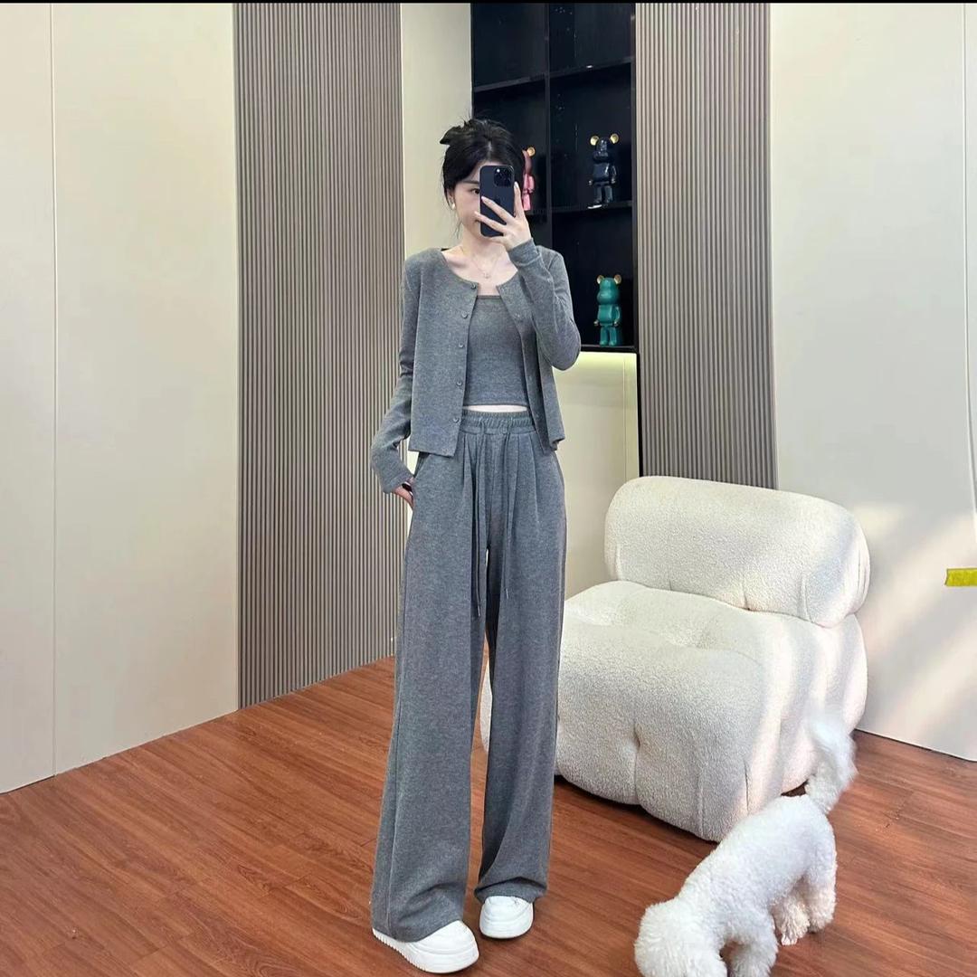 漫漫轻奢服装