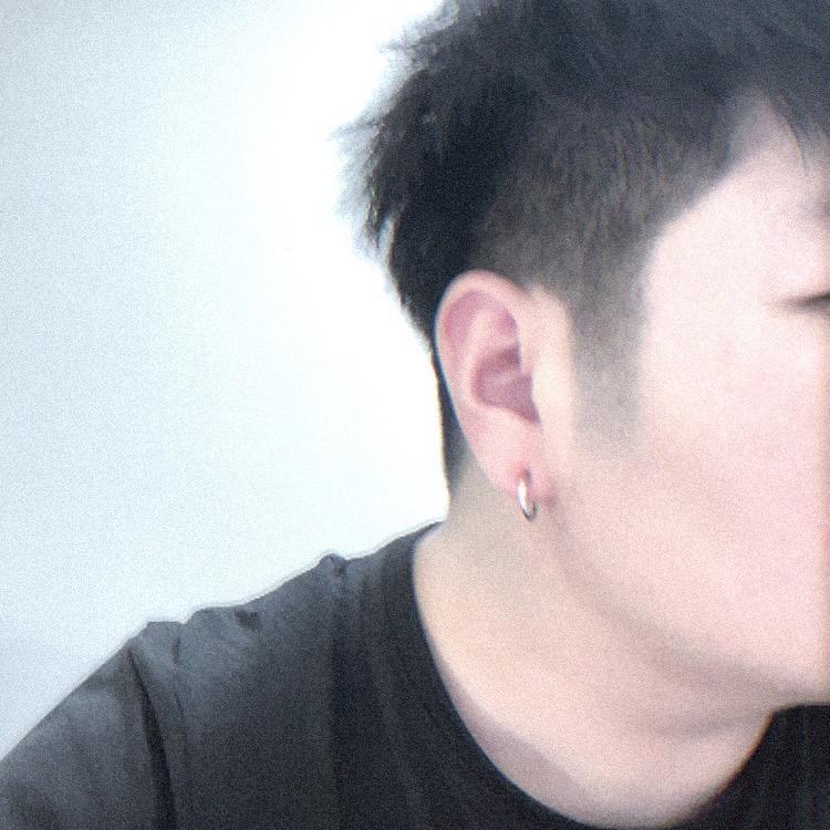 君
