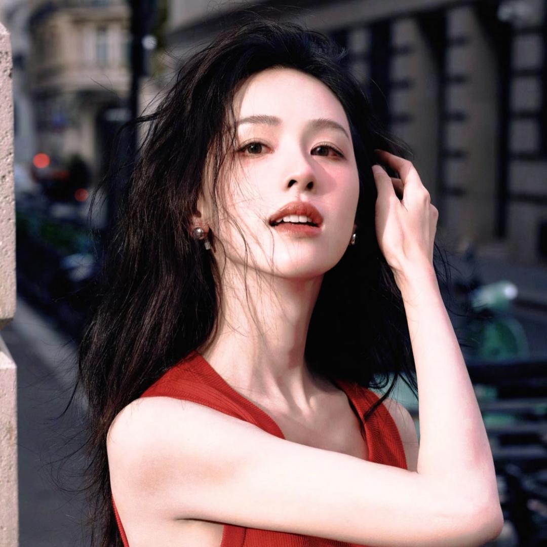 黑丝套头性感大母猴
