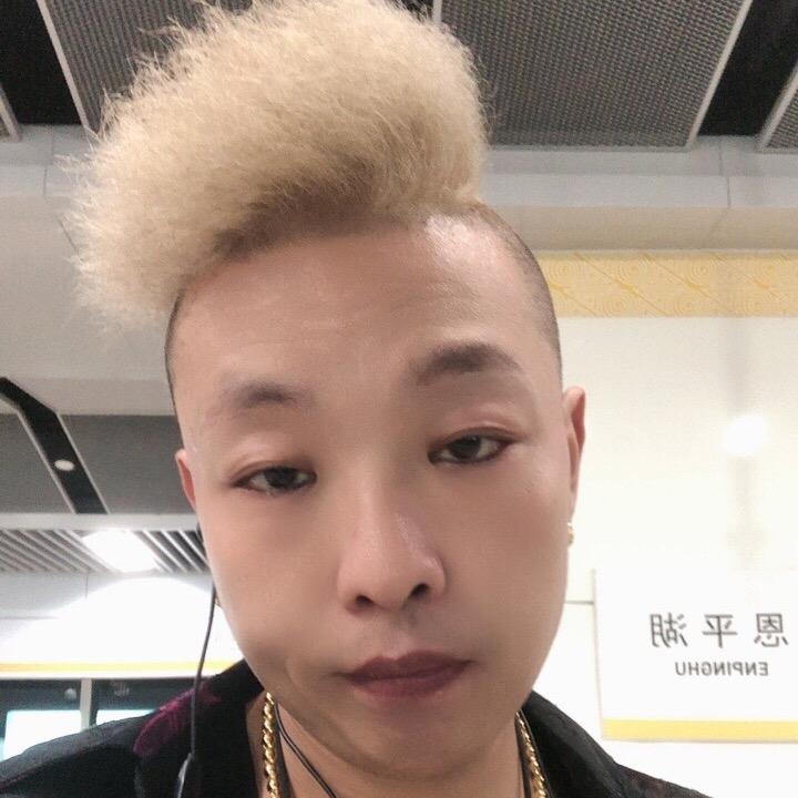 隔壁老魏