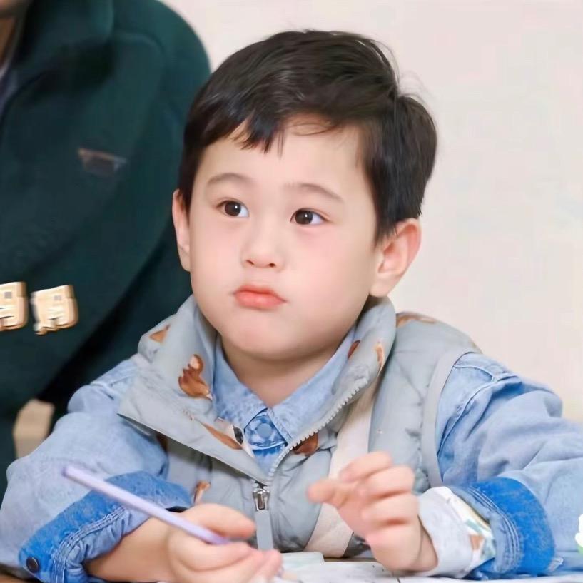 我喜欢月亮🌙月亮不知道