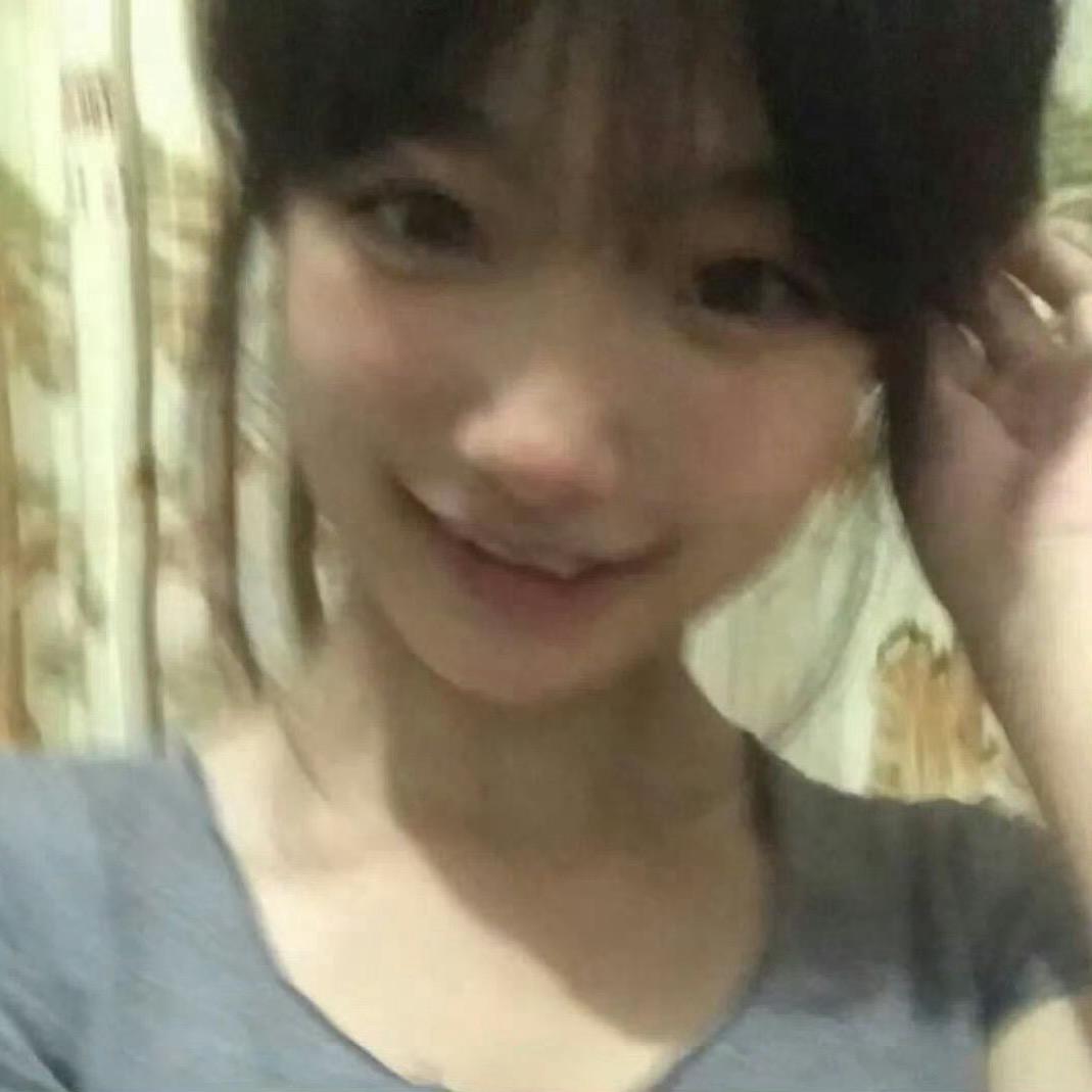 不是单眼皮